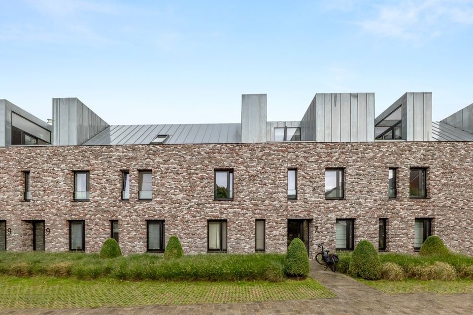 MODERN, KWALITATIEF EN LICHTRIJK APPARTEMENT MET UNIEK STUKJE DESIGN IN HARTJE TONGEREN foto 2