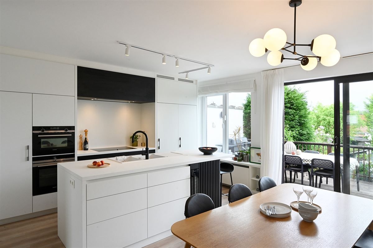 Mooi gerenoveerde woning in Wilrijk met energielabel A! foto {{pictureIndex}}