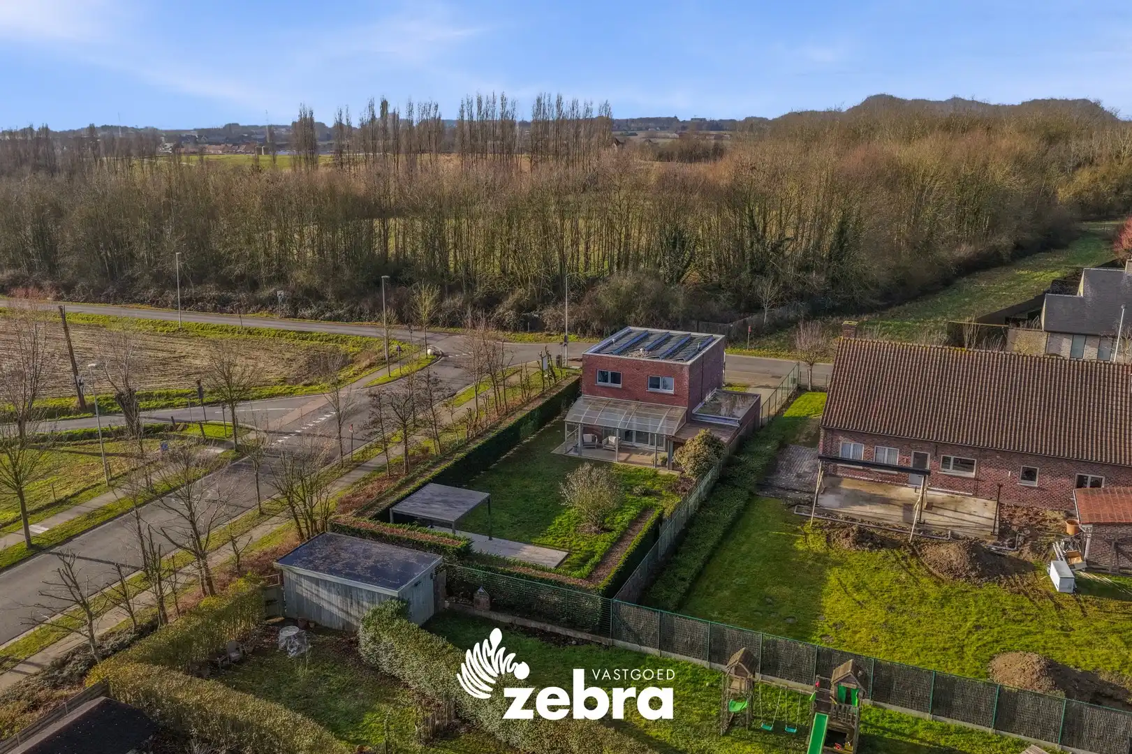 Recente open bebouwing met drie slaapkamers en garage te Lendelede! foto 2