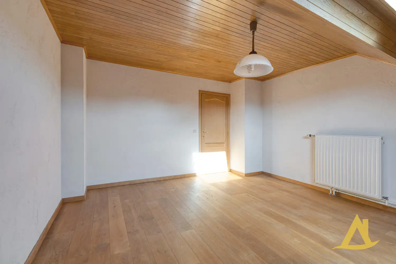 LANDELIJKE WONING IN EEN RUSTIG STRAATJE TE BEKKEVOORT! foto 35