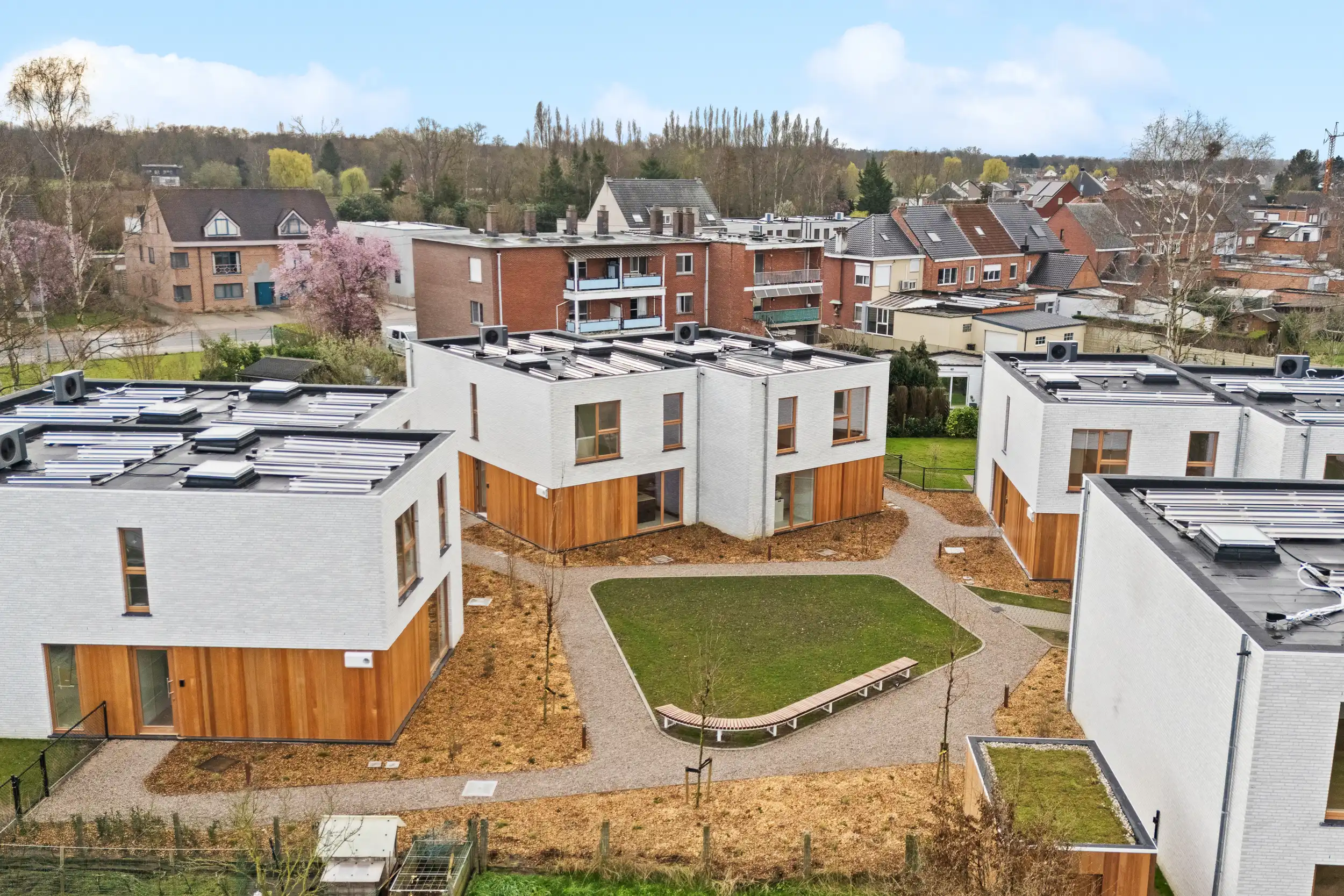 Moderne nieuwbouwwoningen te koop foto {{pictureIndex}}