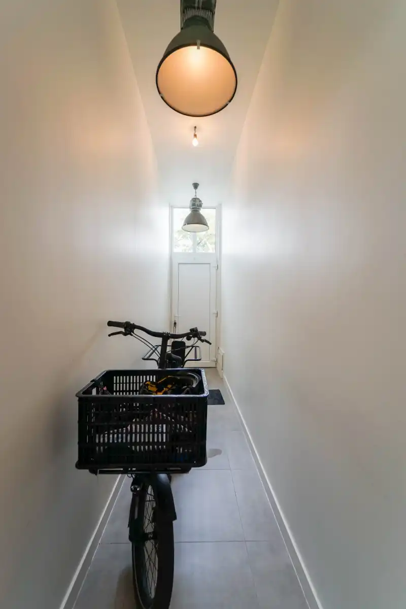 Gerenoveerde woning met koertje aan de groendreef foto 30
