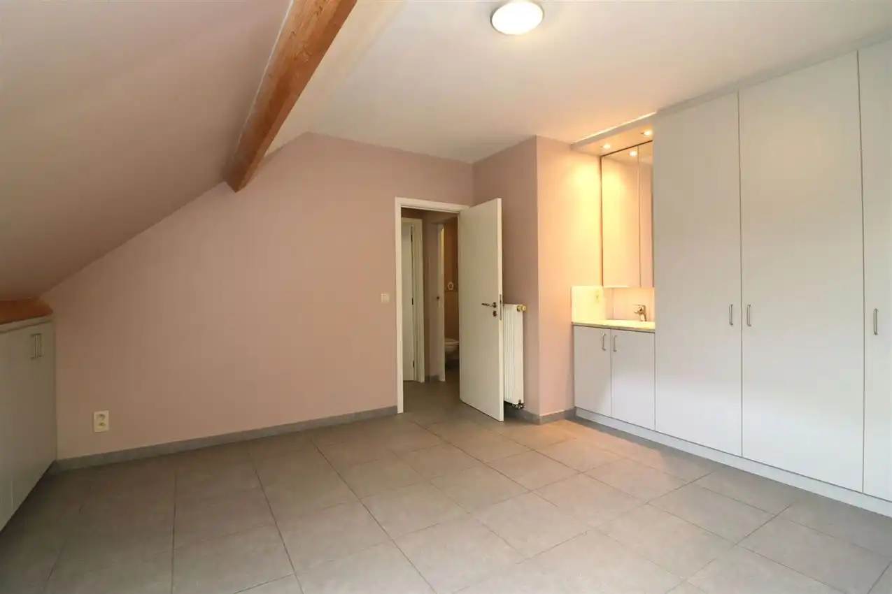 Duplexapp., 2 slpk, autostaanplaats, nabij station foto 19