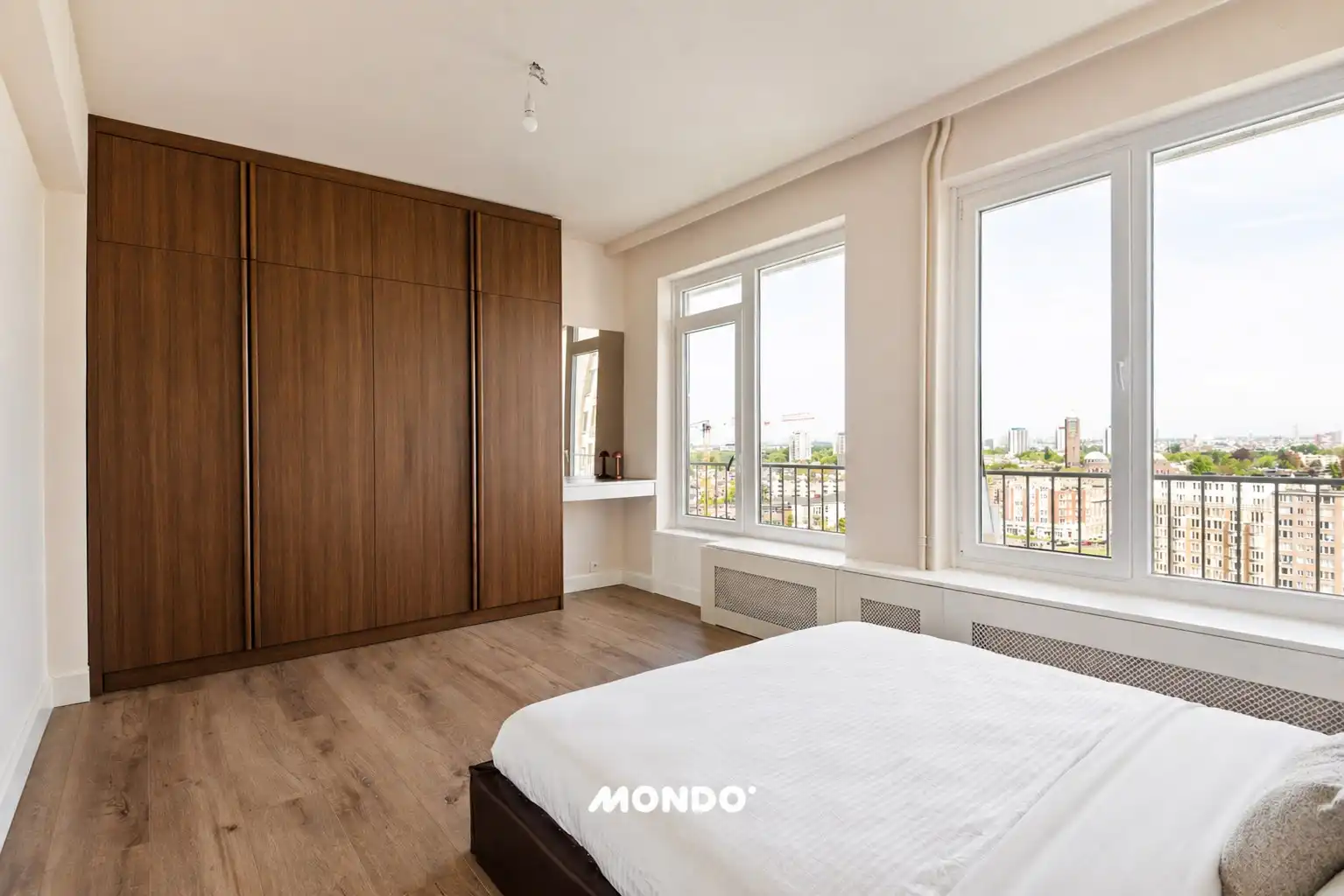Exclusief appartement met panoramisch zicht op Antwerpen foto 18
