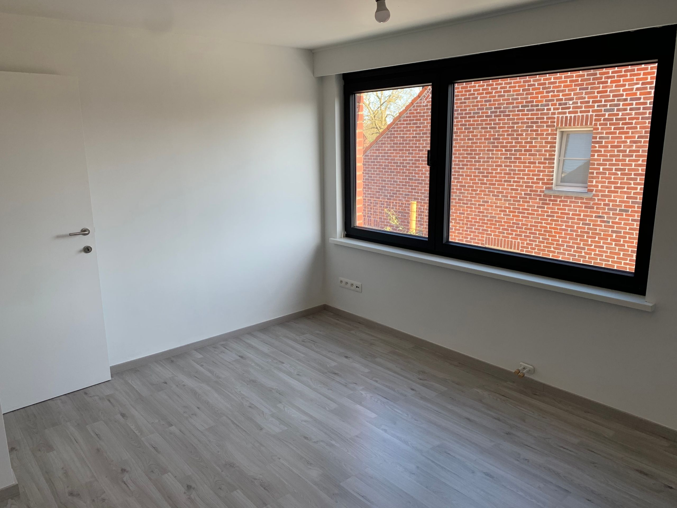 Volledig gerenoveerde halfopen bebouwing foto 16
