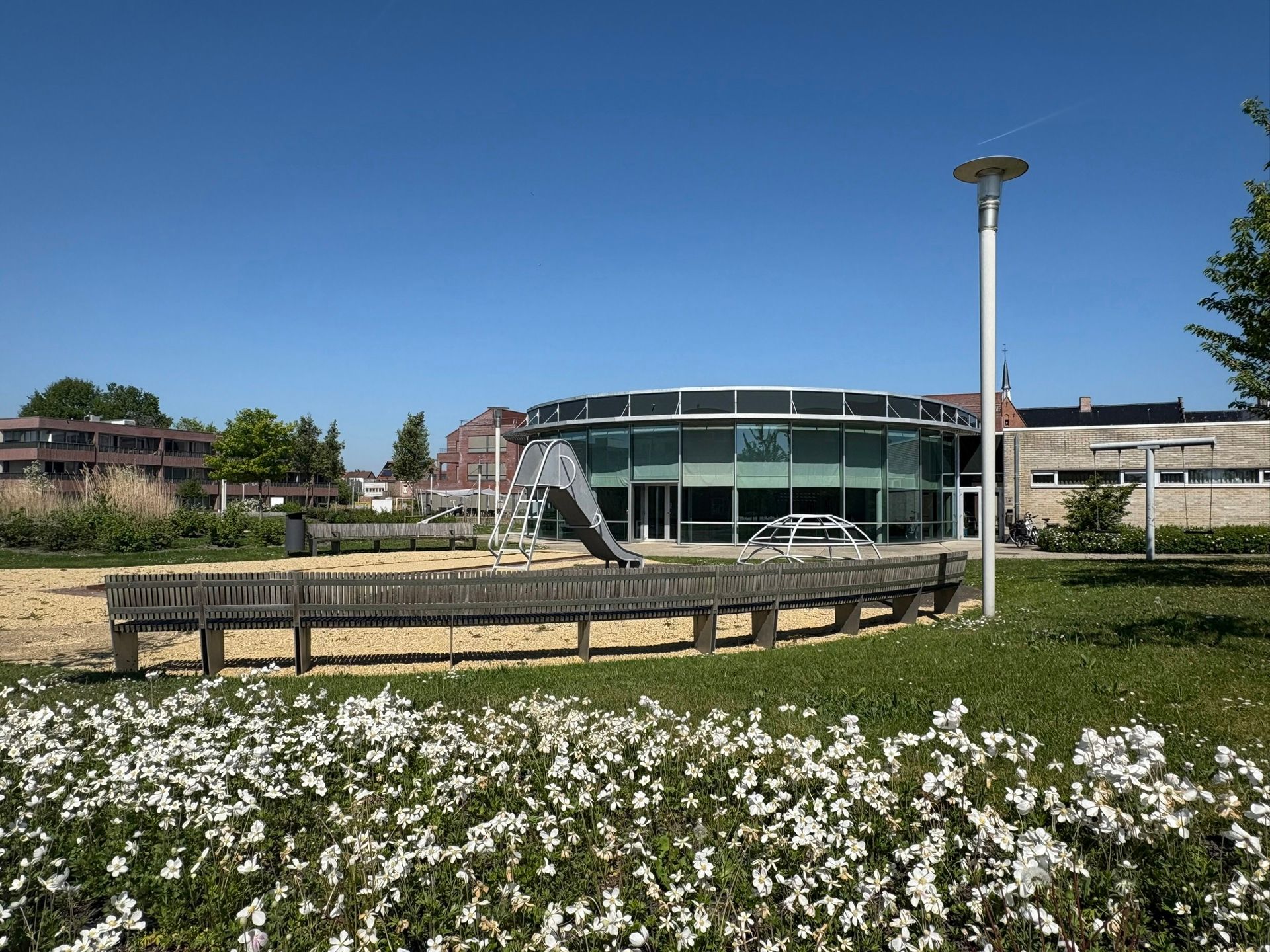 Volledig uitgeruste assistentieflat foto 2