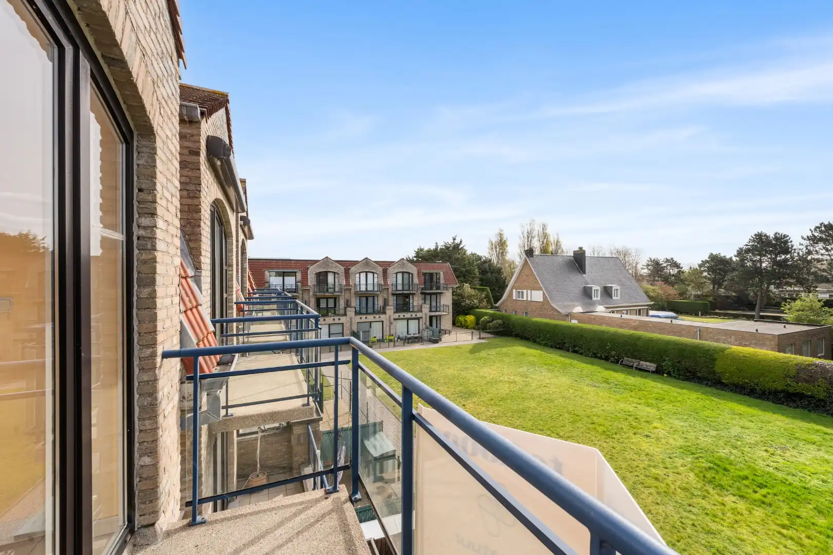 Studio met ruim terras en open groenzicht! foto 11