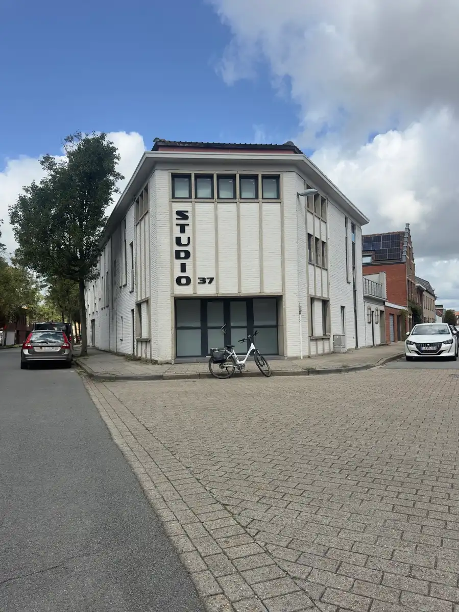 Moderne studentenstudio op een uitstekende locatie in Brugge foto 9
