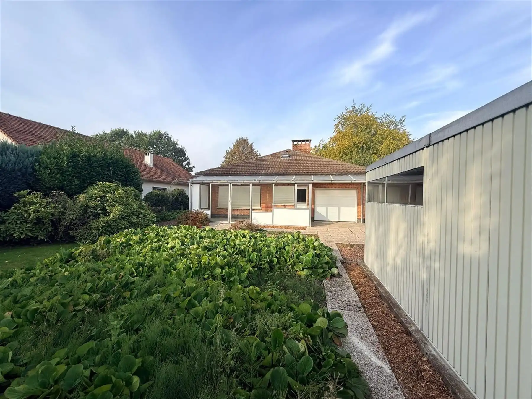 RESIDENTIEEL GELEGEN, TE RENOVEREN WONING  foto 16