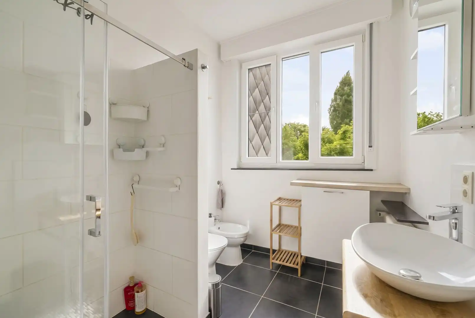 Uiterst ruim burgerhuis met prachtige tuin en enorm veel mogelijkheden foto 25