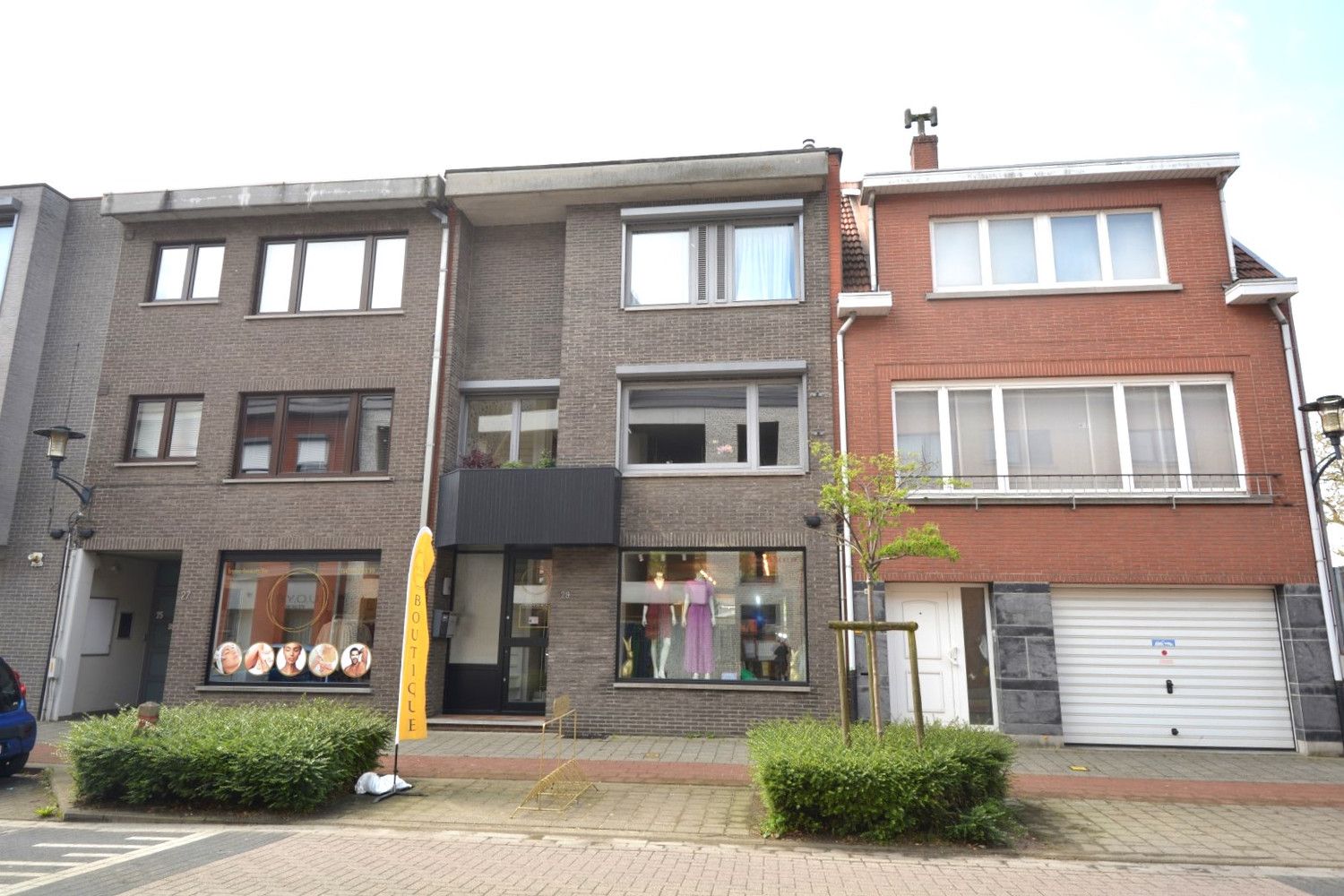 HANDELSGELIJKVLOERS TE CENTRUM WOMMELGEM! foto 8