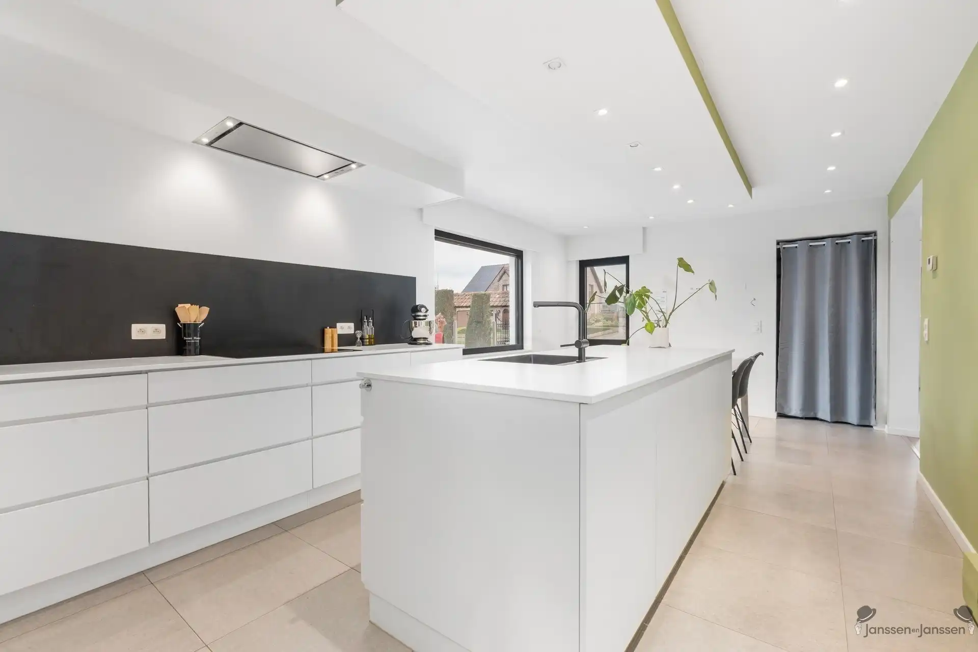 Gerenoveerde woning met 3 slaapkamers te Tessenderlo foto 12