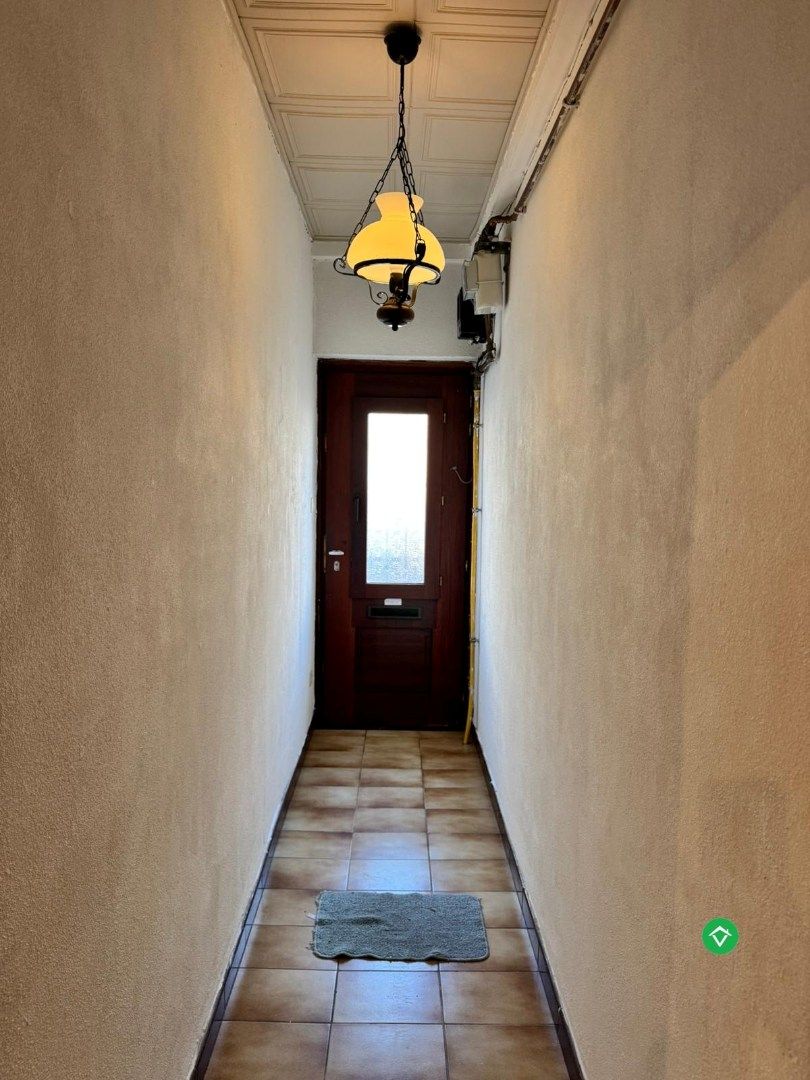 Woning met 2 slaapkamers en garage te Oostende  foto 3