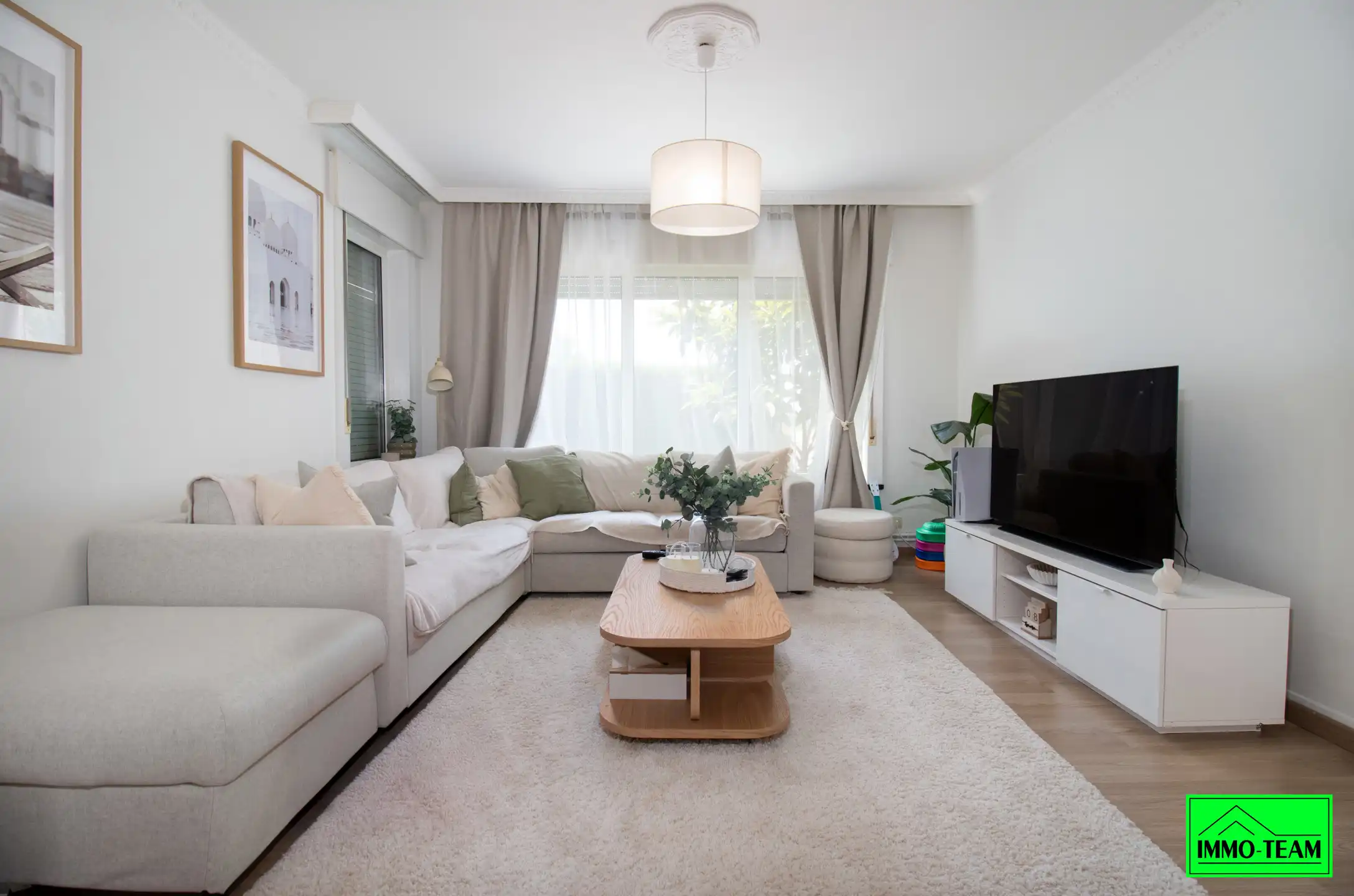 Charmante 3-gevelwoning nabij centrum Roosdaal foto 2