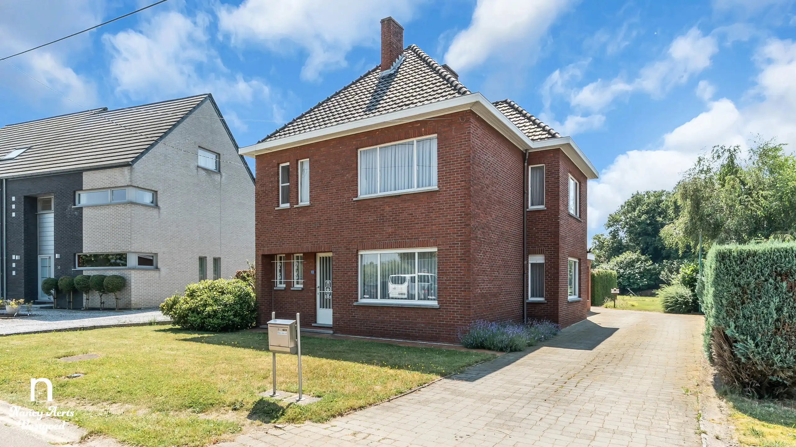 Woning op 1.287 m² met zuidtuin en renovatiepotentieel foto 2
