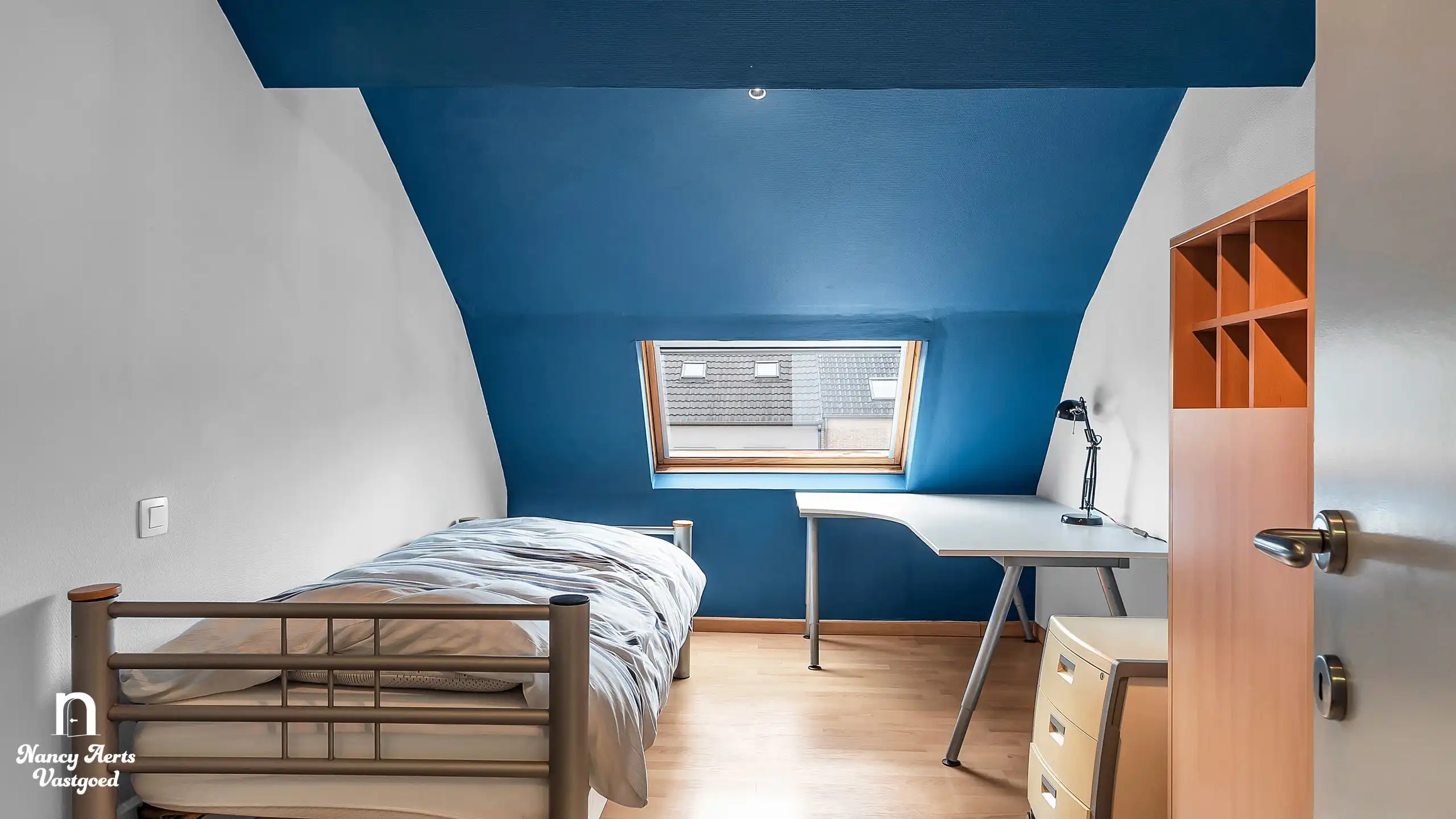 Verrassend ruime woning met praktijkruimte en gezellige tuin foto 17