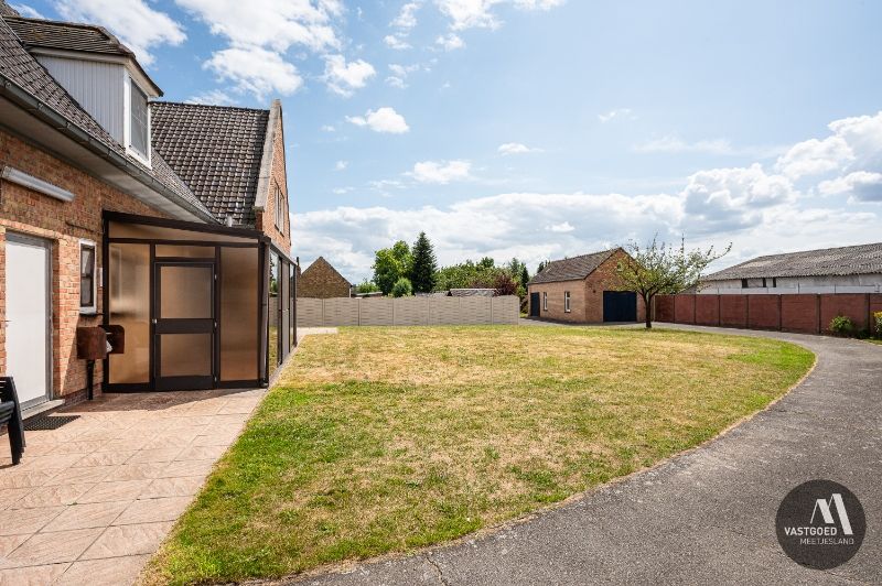 Authentiek renovatieproject boordevol potentieel op 2250m² foto 17