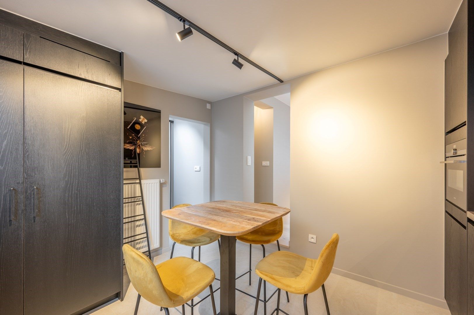 Mooi gerenoveerde woning in het hartje van Knokke nabij de Lippenslaan foto 9