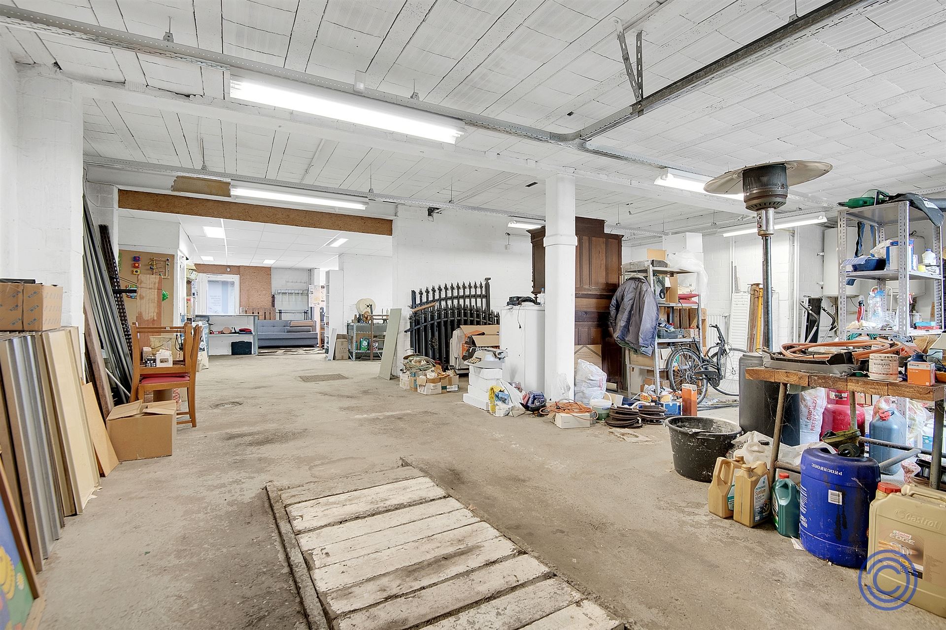 Gebouw ca. 420m² met verschillende ontwikkelingsmogelijkheden foto 6