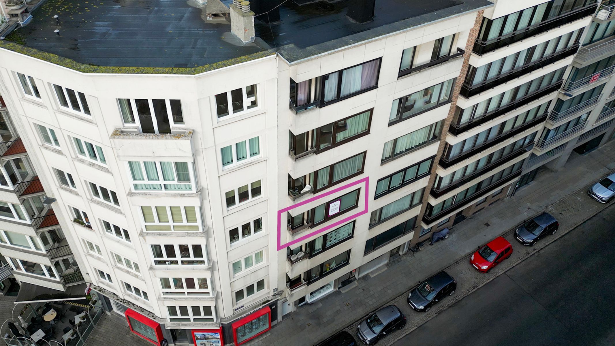 Appartement te koop foto {{pictureIndex}}