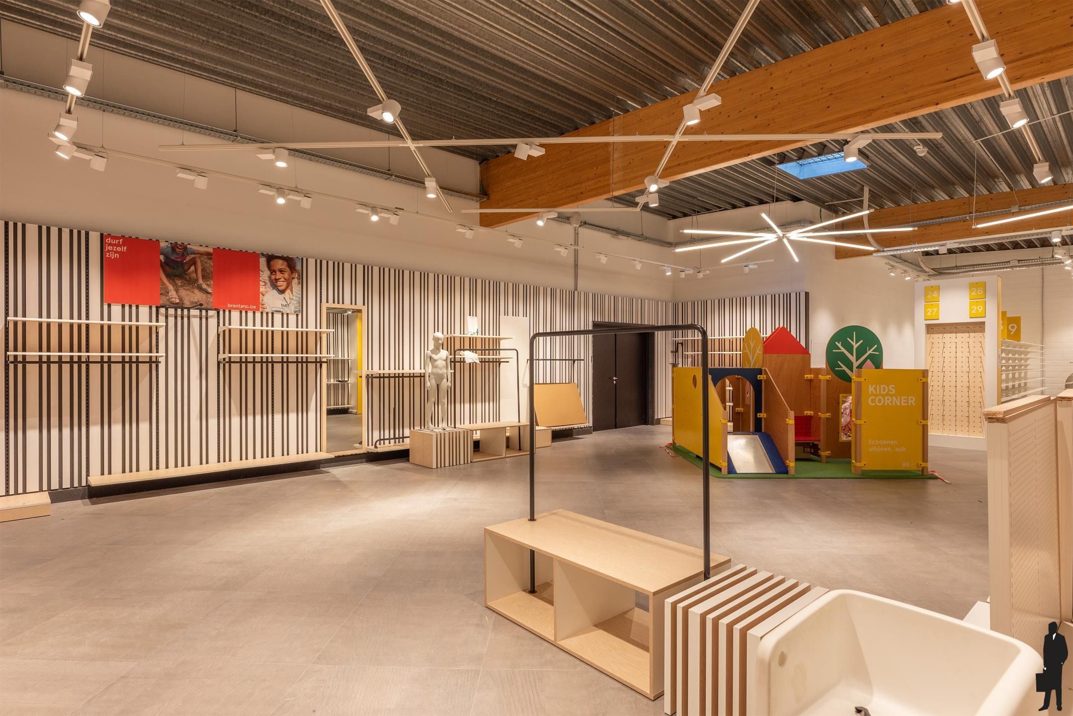 Multifunctioneel handelspand van 980 m² in Turnhout foto 7