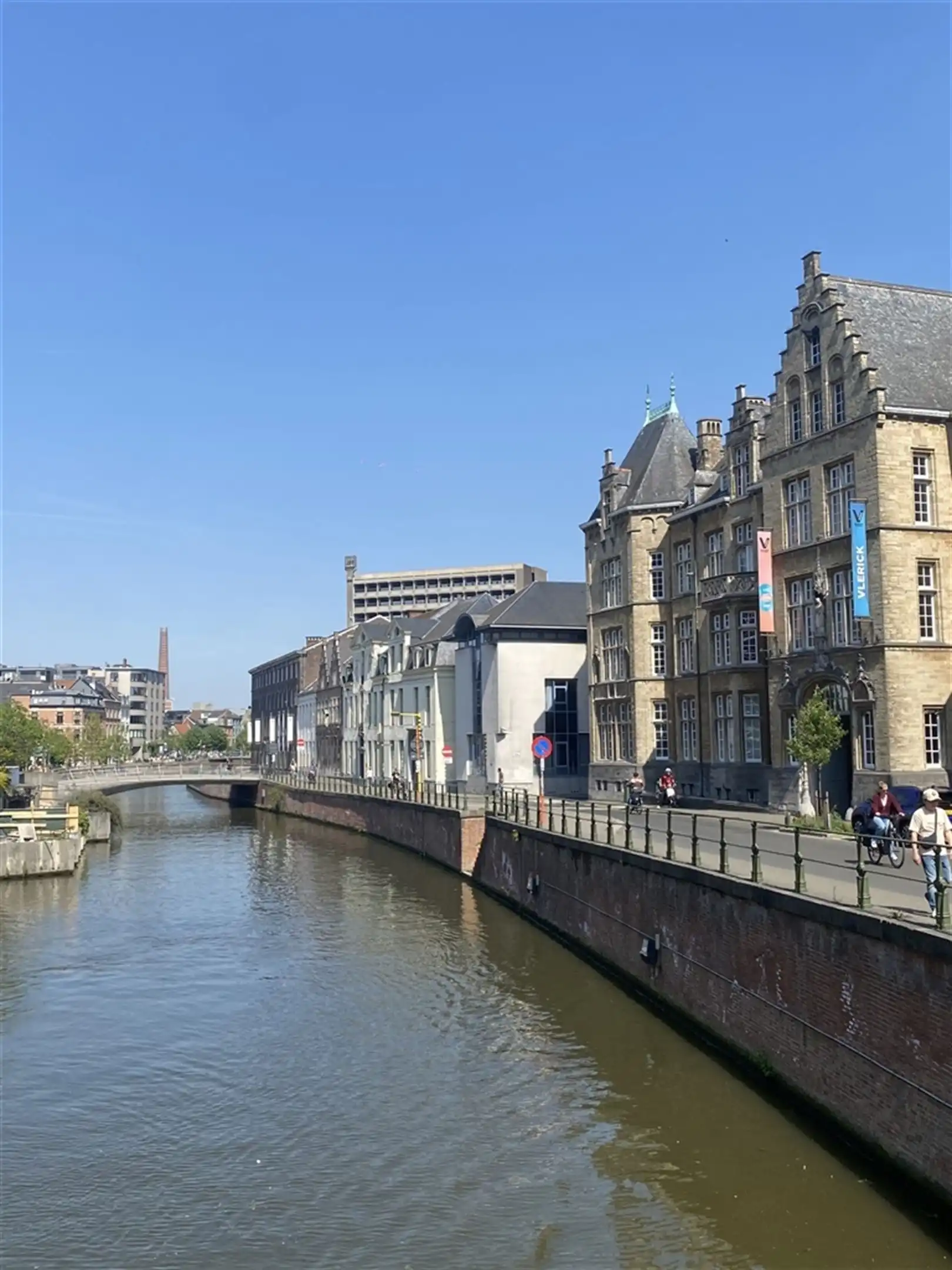 Lichtrijke kantoren in hartje Gent foto 3