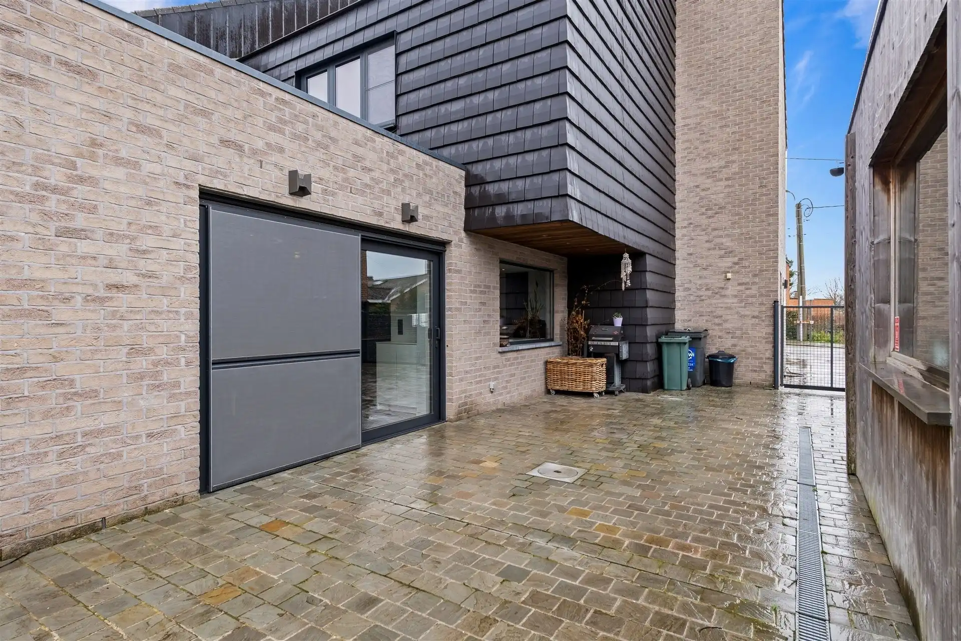 Instapklare, moderne, zeer ruime halfopen bebouwing nabij centrum Berlare foto 19