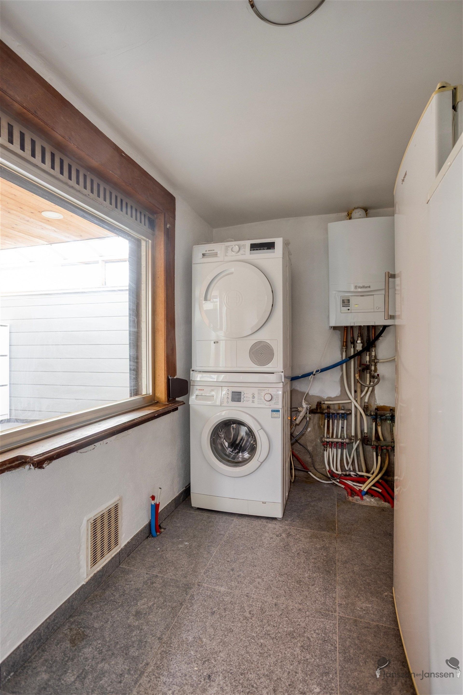 Karaktervolle rijwoning met 4 slaapkamers foto 11