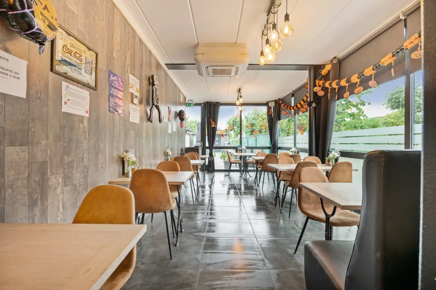 Centraal gelegen opbrengsteigendom met handelsgelijkvloers en app. op de 1e verd. foto 3