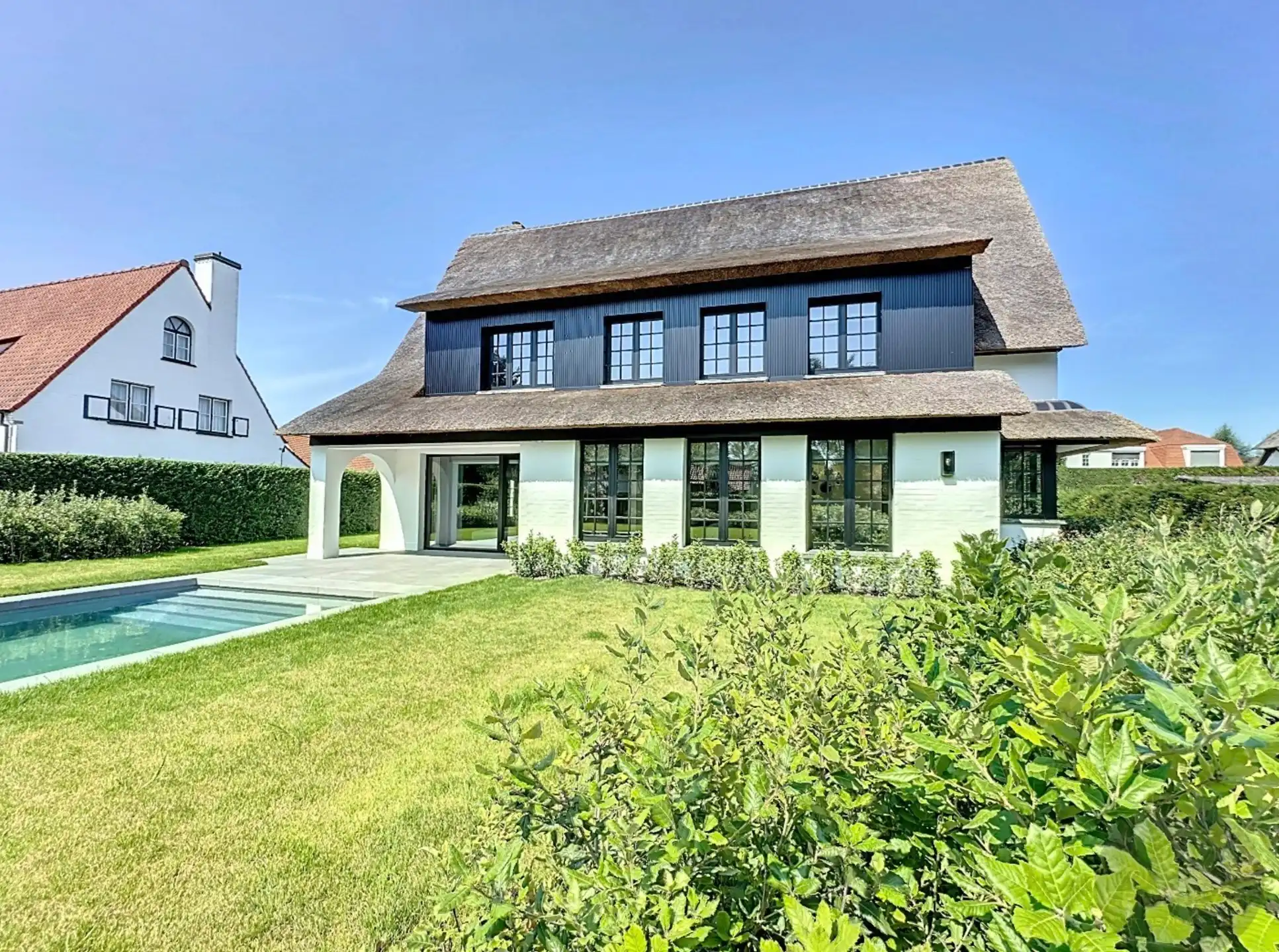 Buitengewoon, gerenoveerde villa op toplocatie in het zoute  foto {{pictureIndex}}
