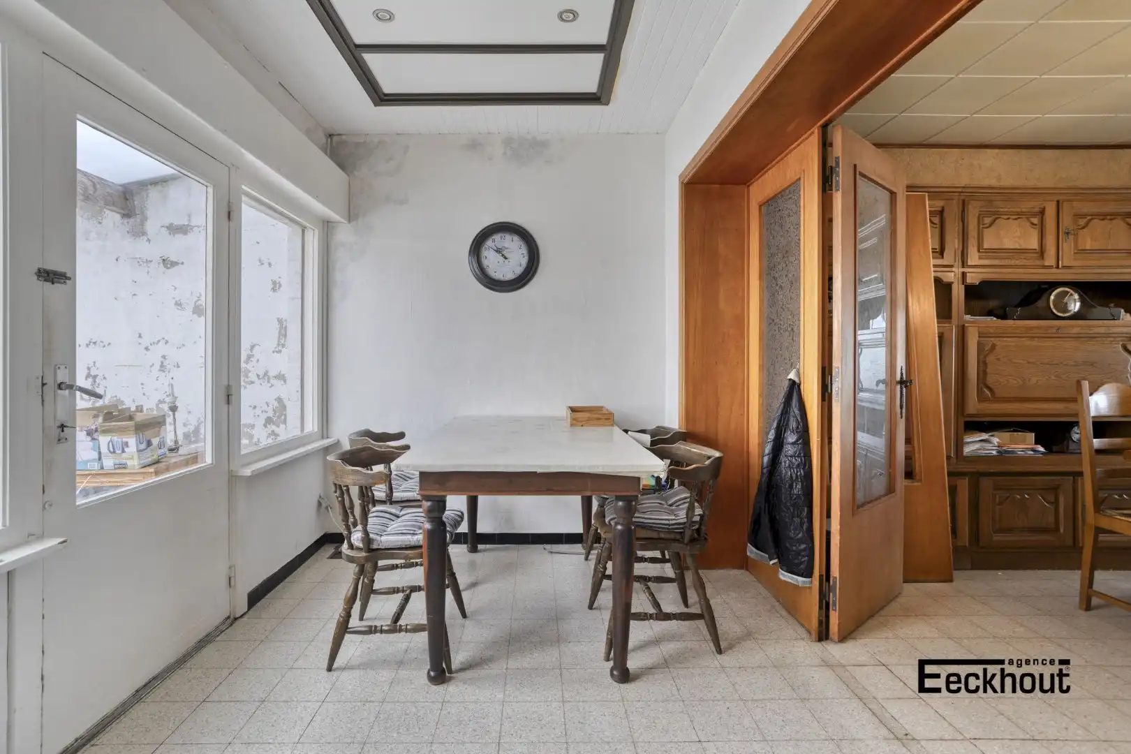 Ruime te renoveren woning met achterliggende atelier/garage en open zicht op kanaal Oostende - Brugge foto 7