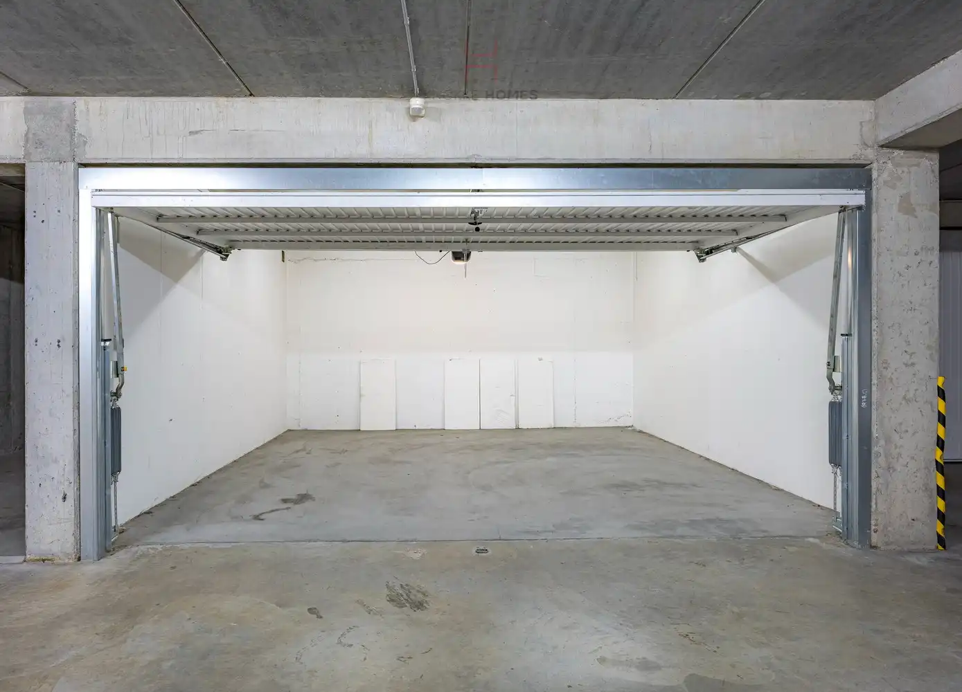 Gemeubeld appartement met frontaal zicht over het Van Bunnenplein en de zee. foto 25