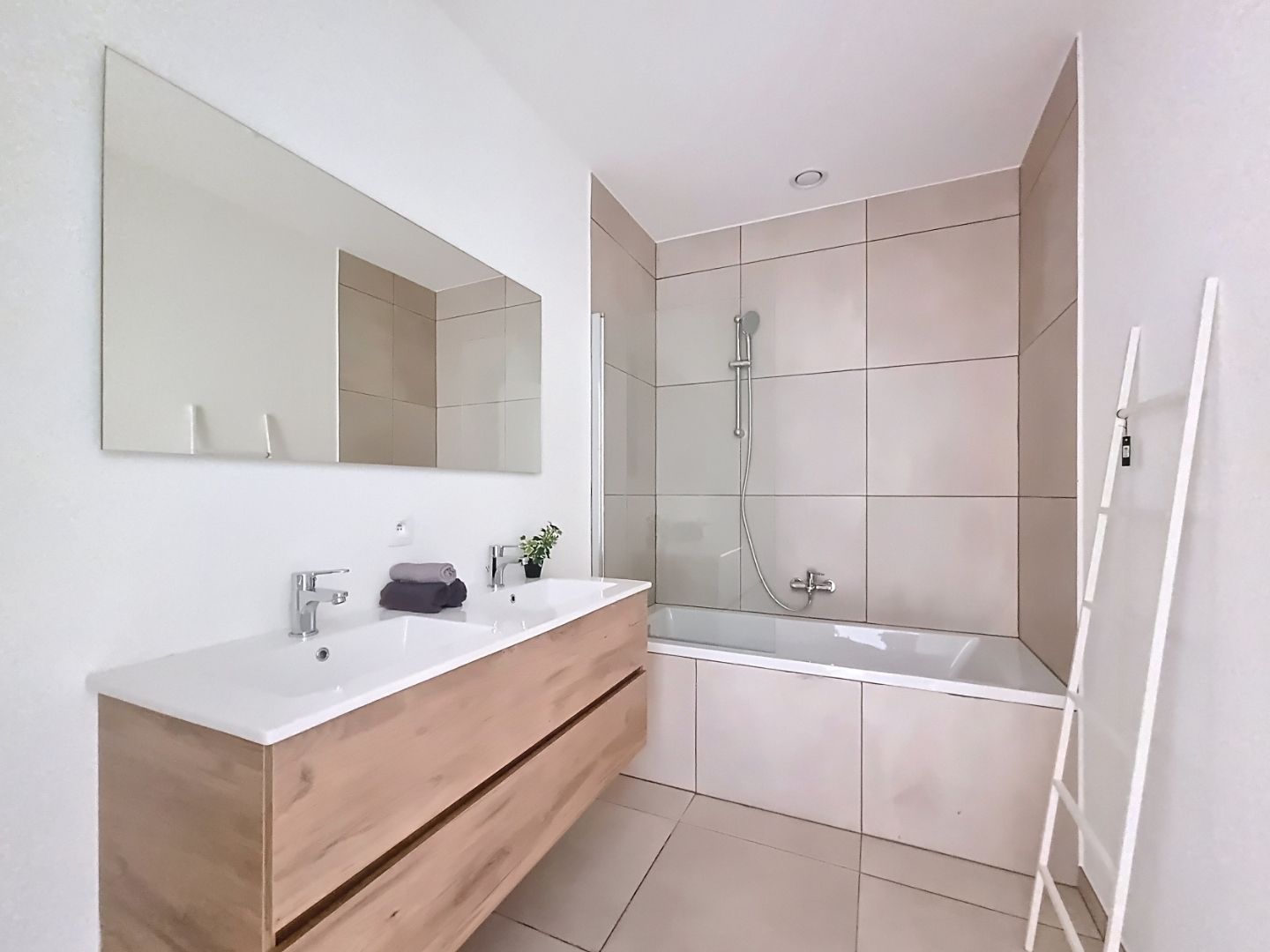 Nieuwbouwoning in een landelijke omgeving foto 9