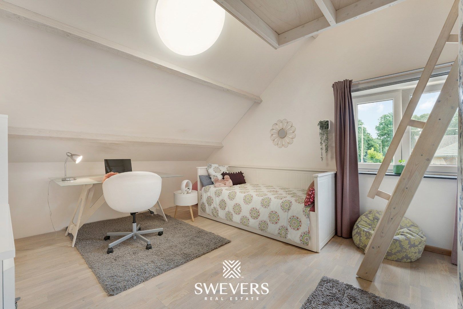 Charmante woning met zonnige tuin in het rustige Linkhout  foto 21