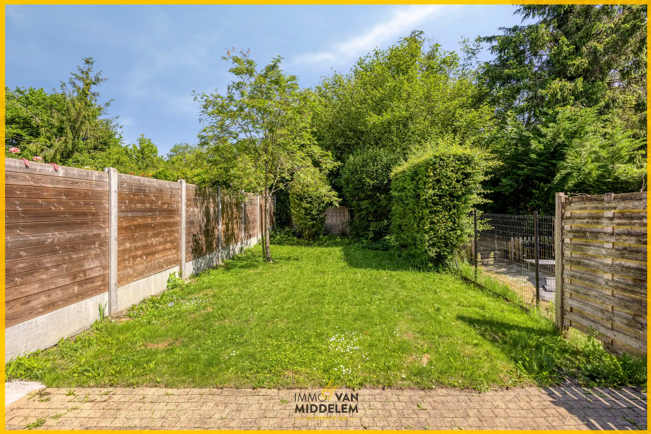 INSTAPKLARE GEZINSWONING MET 3 SLPK, GARAGE EN TUIN foto 23