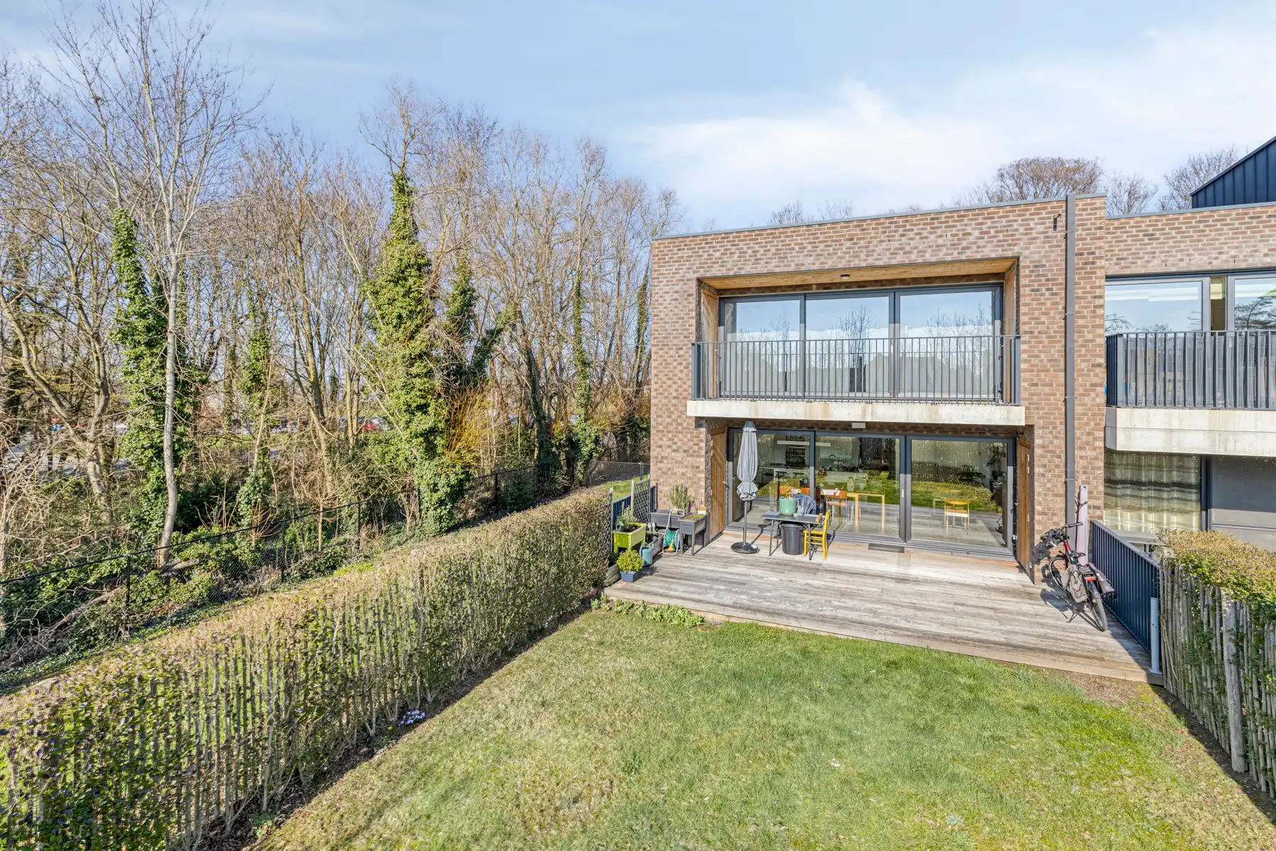 Recent gelijkvloers appartement met 2 slaapkamers + garage foto 3