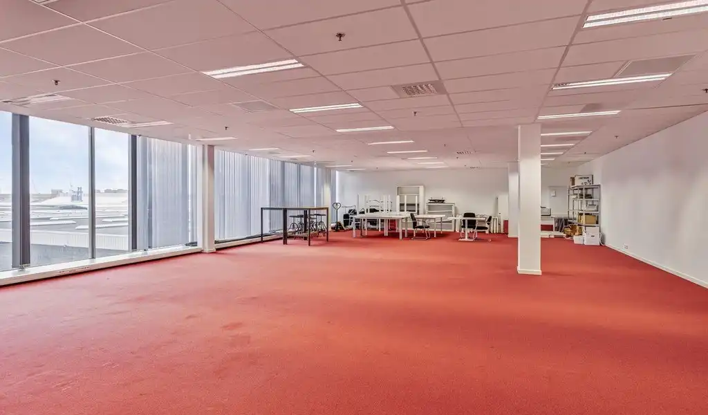 Vernieuwde kantoren te huur in Ahlers Building te Antwerpen foto 15