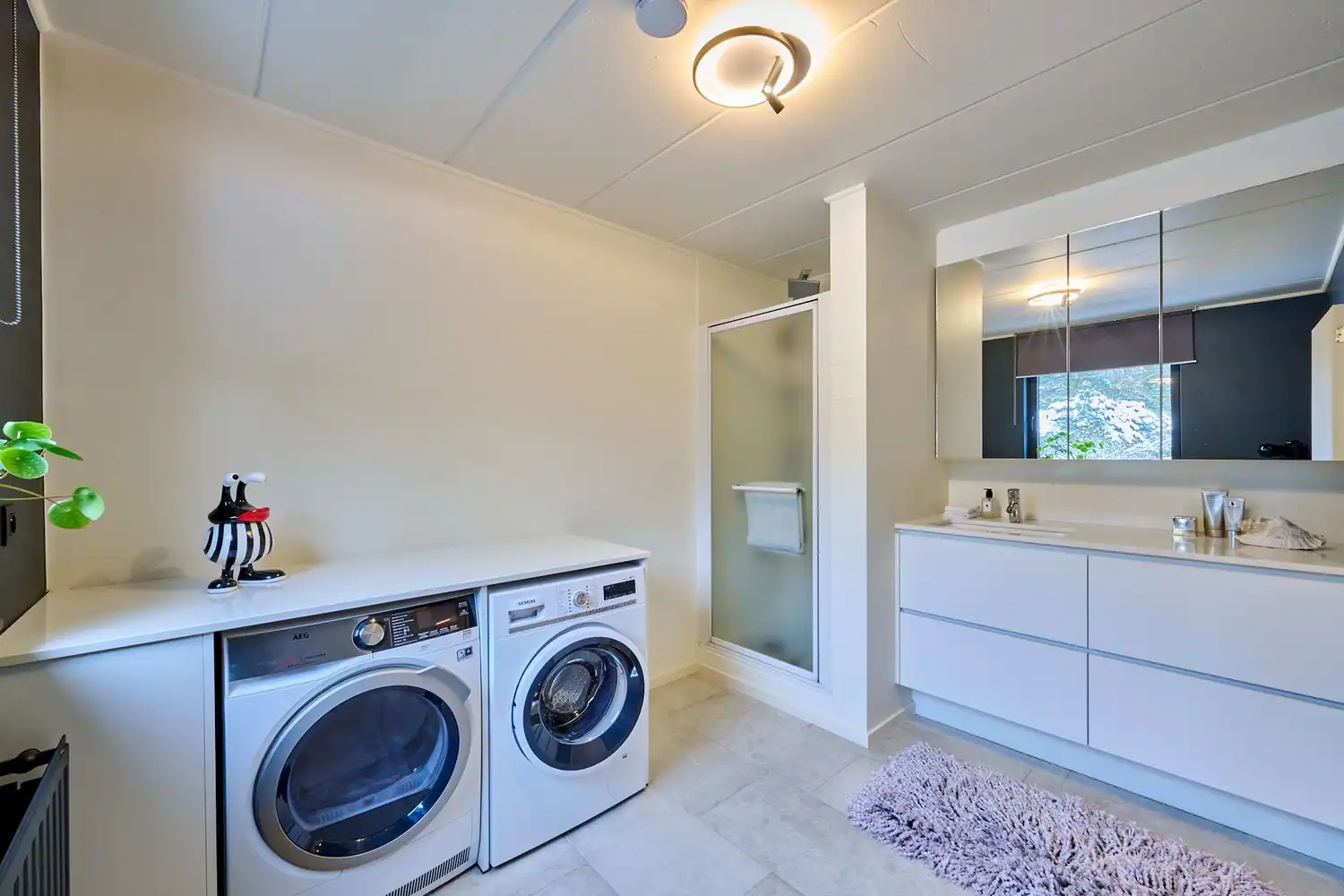 Knap gerenoveerde woning op ruim perceel in een bosrijke omgeving te Beringen. foto 11