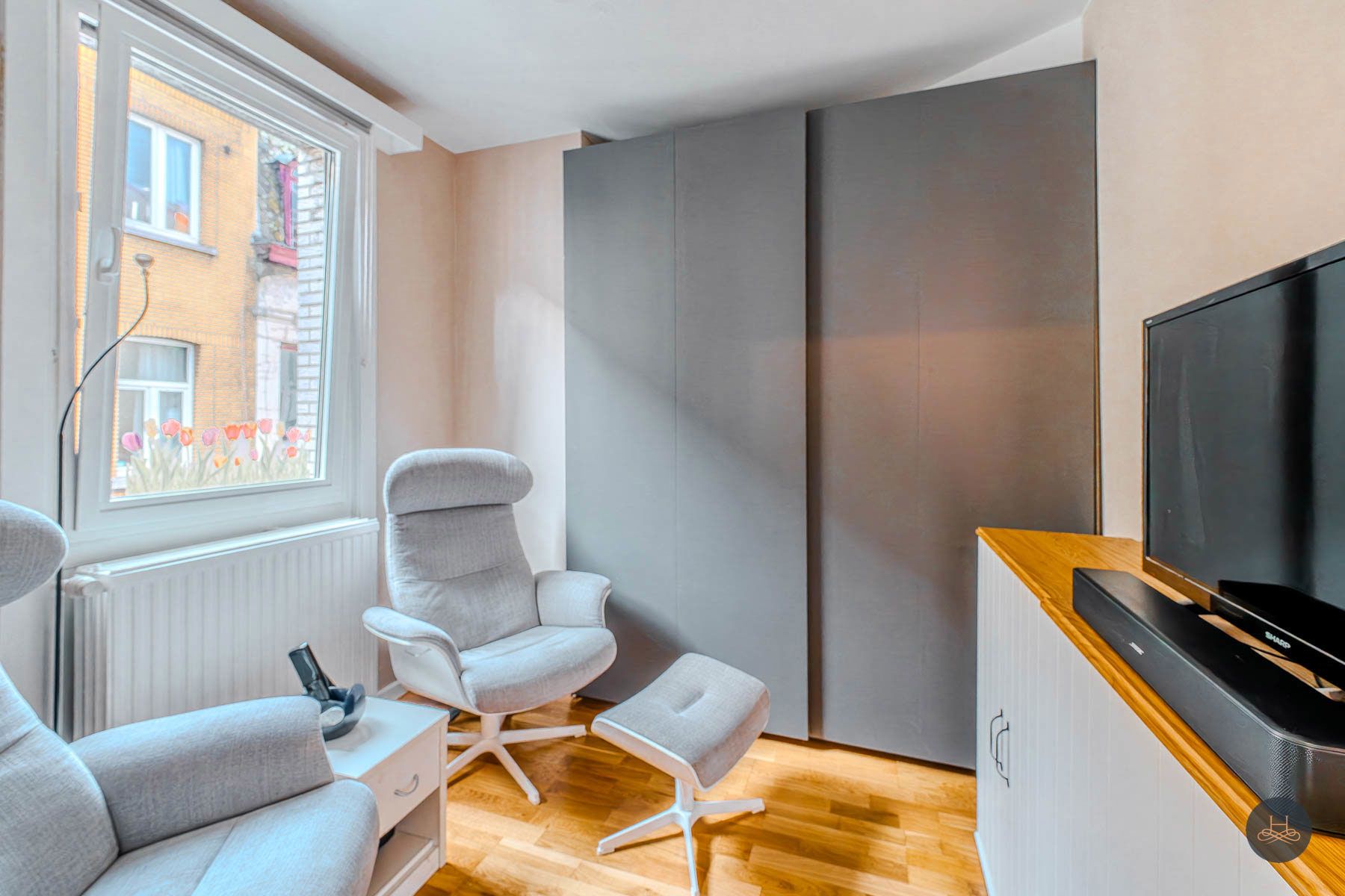 Lichtrijk, karaktervol appartement op uitstekende locatie foto 16