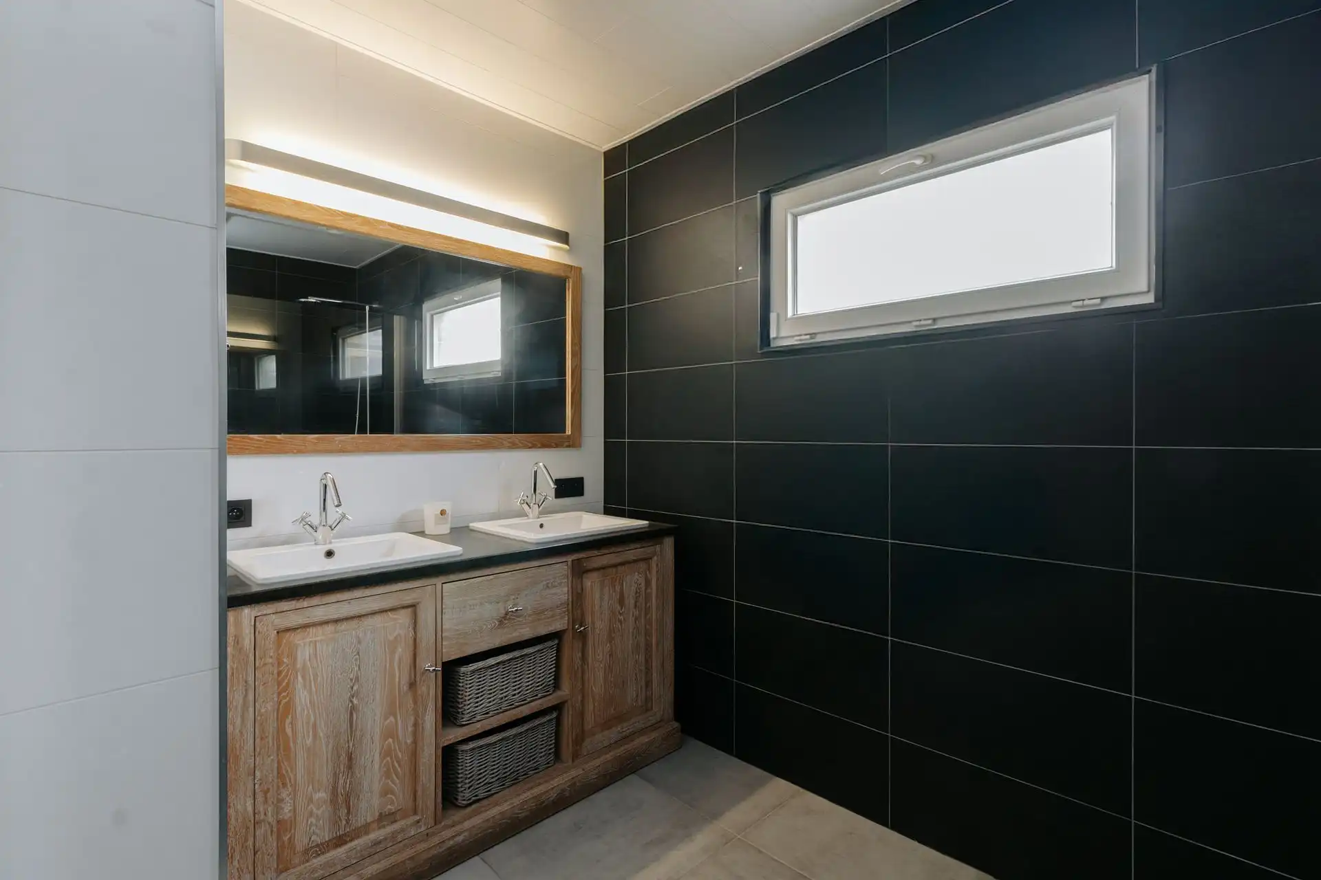 Unieke woning met magazijn in Boom foto 20