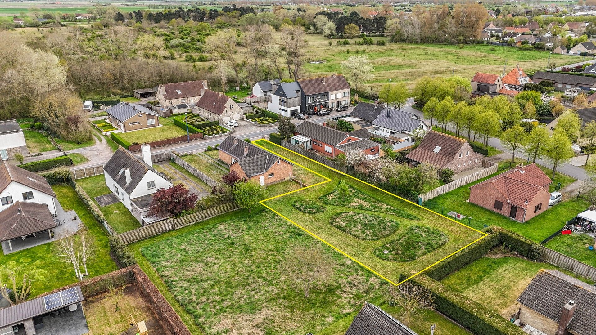 Rustig gelegen bouwgrond (913m²) nabij het Hannecartbos. foto 2