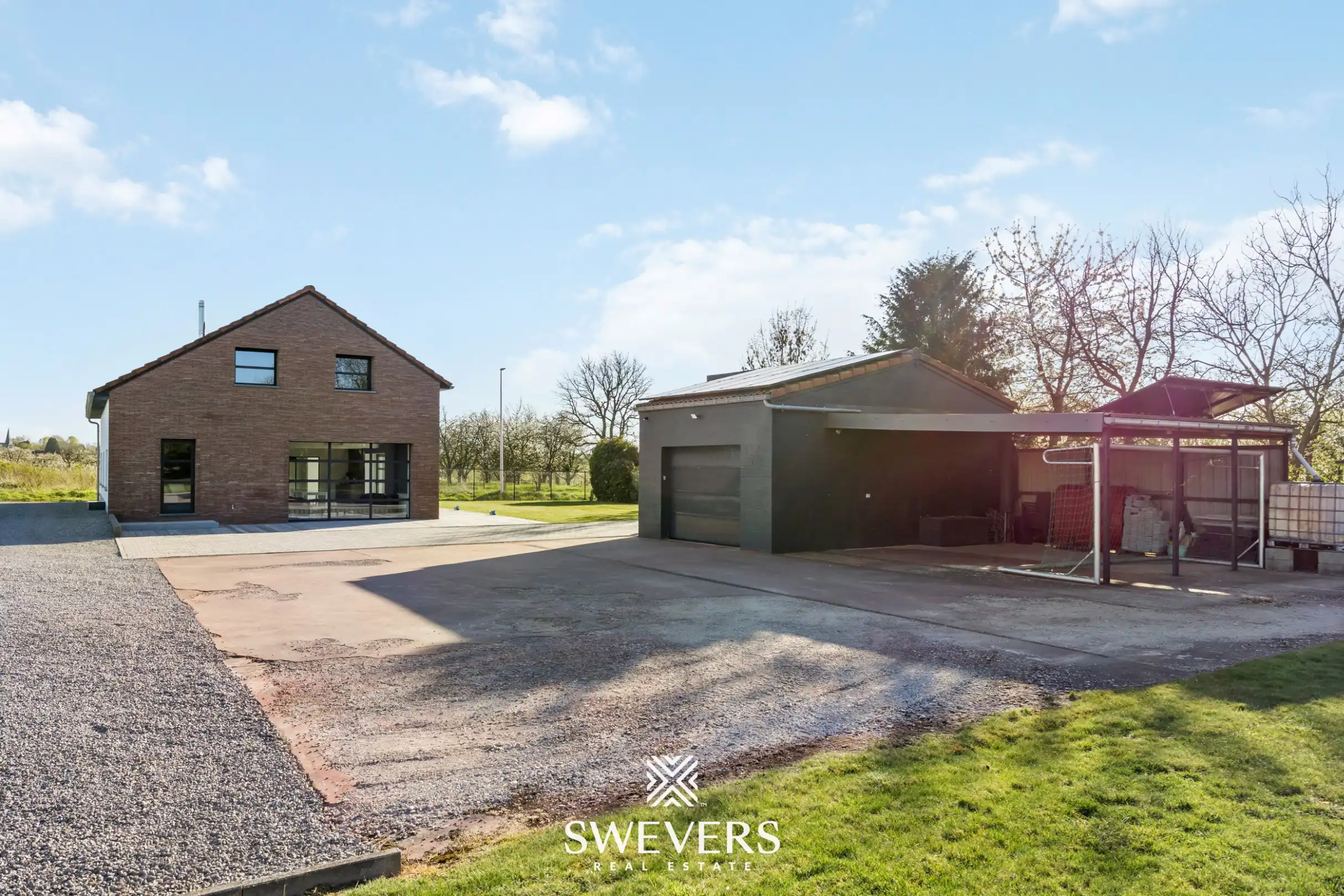 Instapklare open bebouwing met ruime tuin en prachtig uitzicht tussen de boomgaarden in Gingelom foto 26