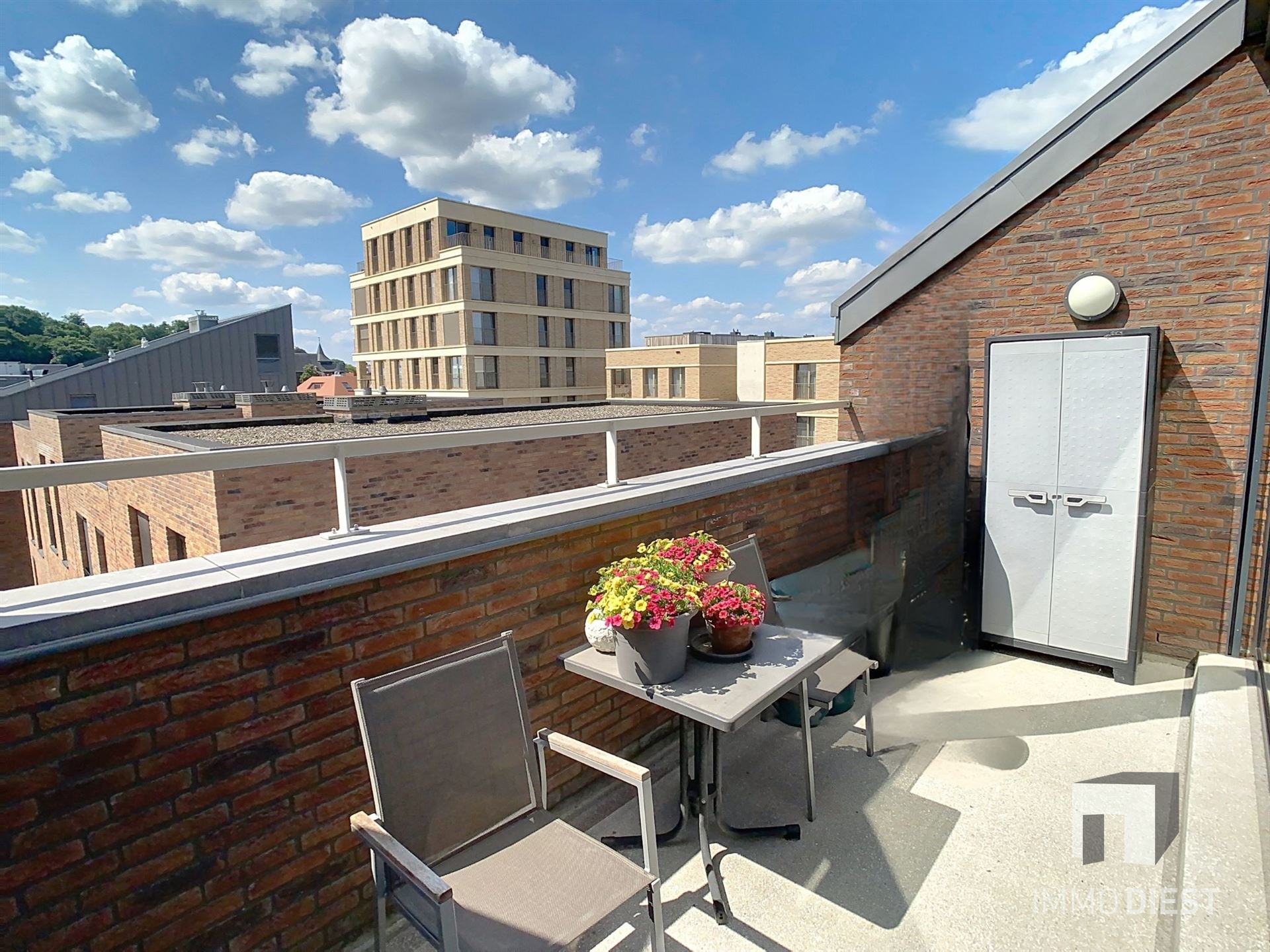 Trendy ruim, zonnig appartement op Ezeldijk  foto 13