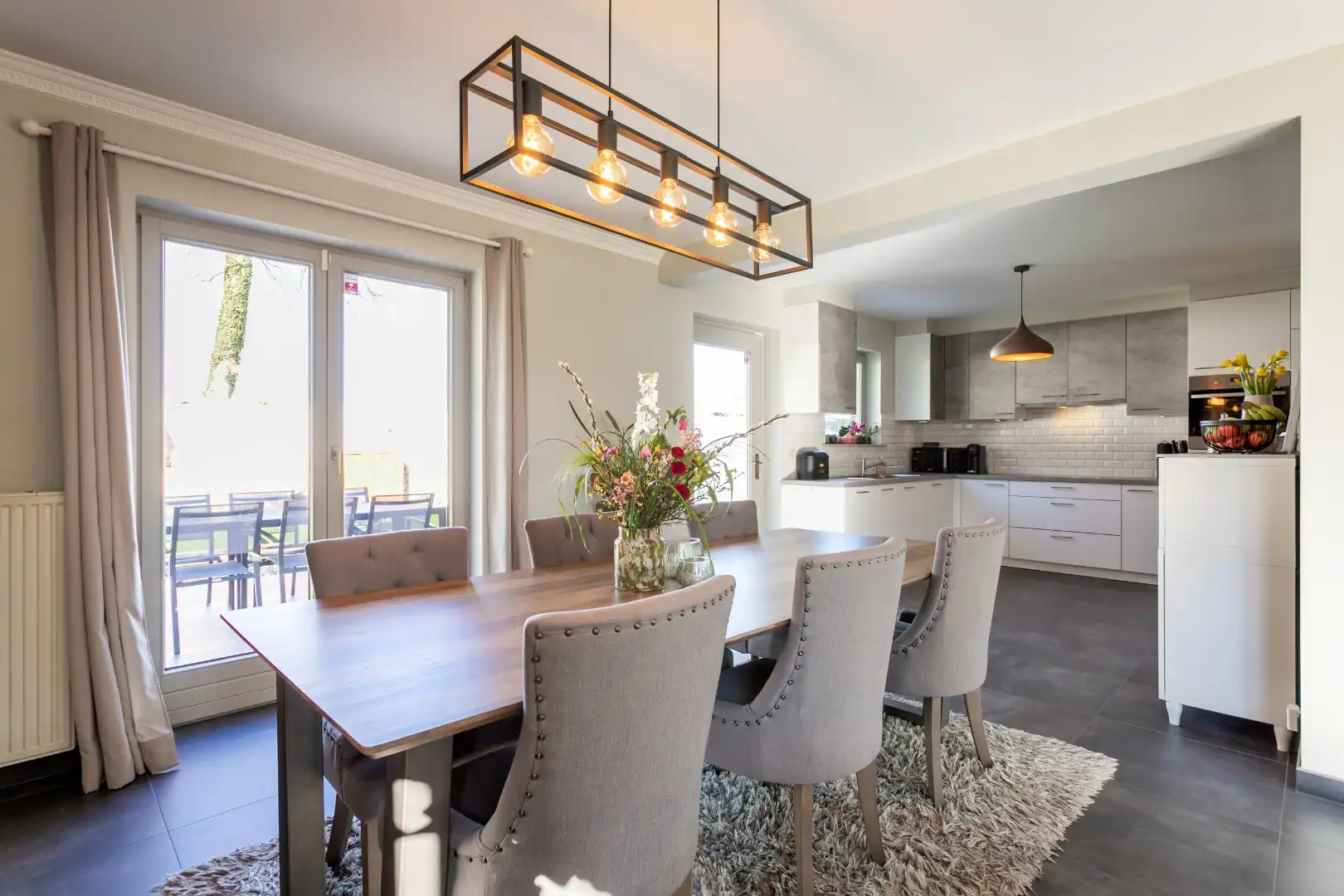 Vrijstaande woning met 4 slpks, zuidgerichte tuin en garage foto 12