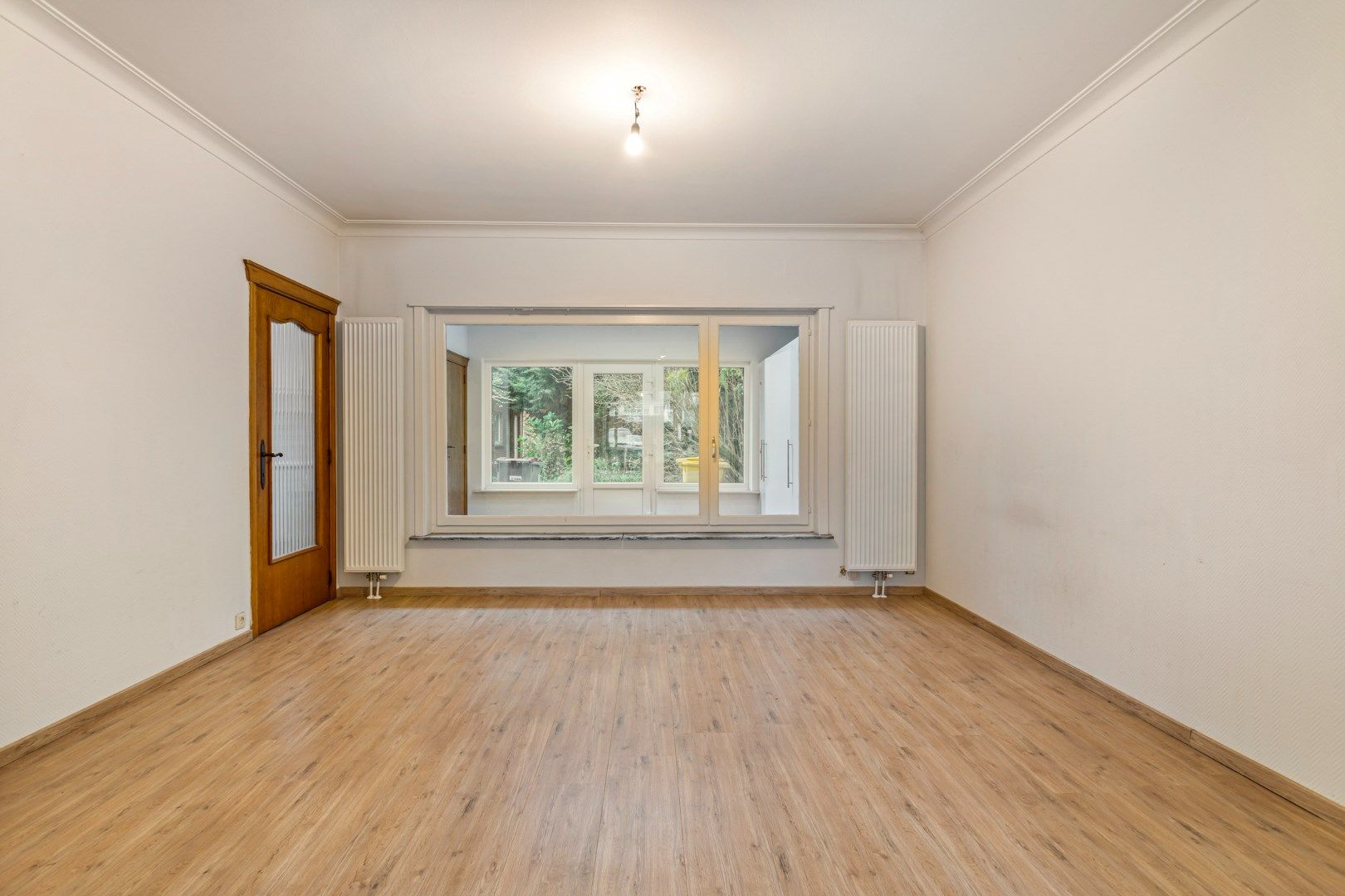 Instapklare gezinswoning met 4 slpks en 2 badkamers in het centrum van Mol !  foto 4