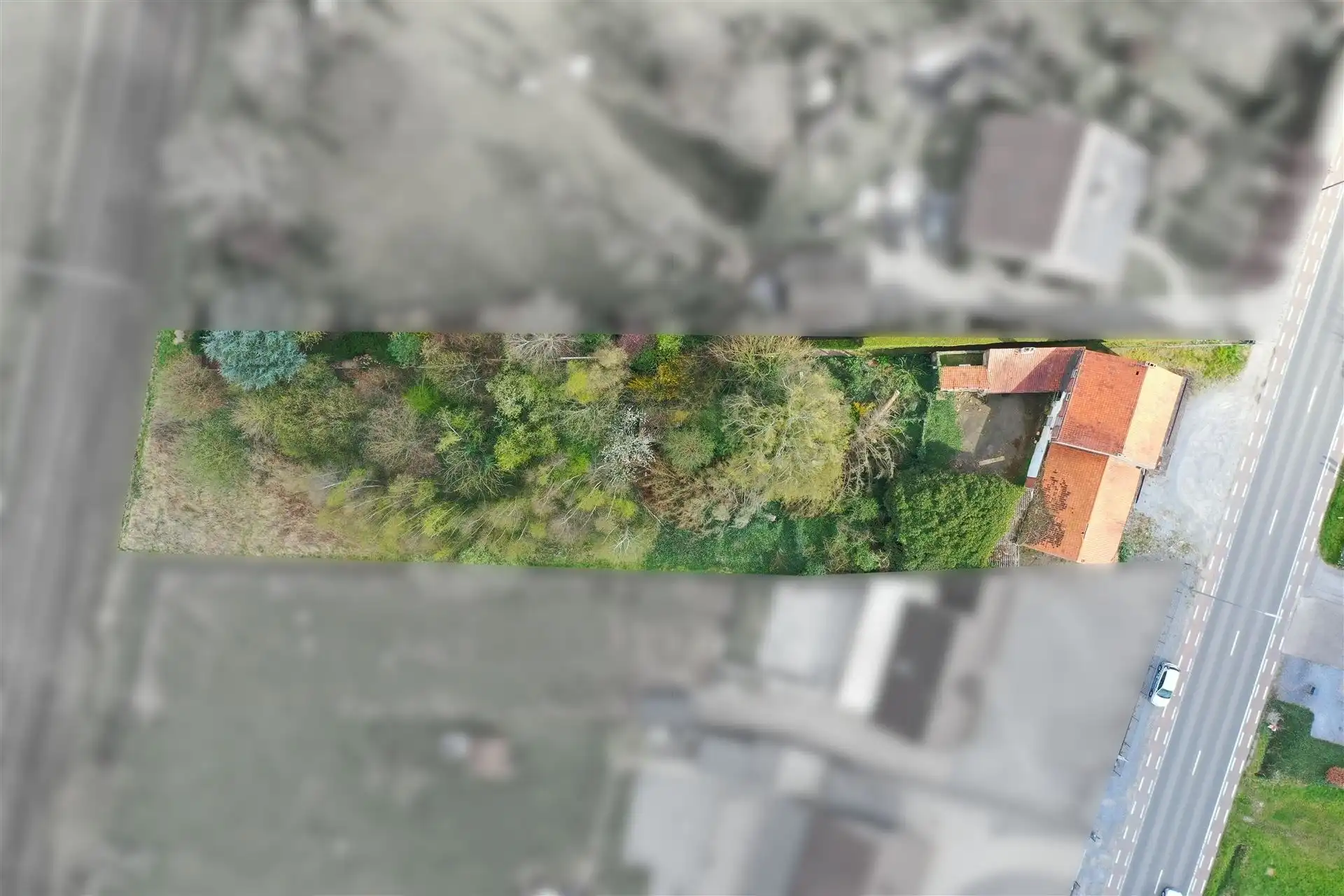 Handelspand met woonst op zeer gunstige locatie te Diepenbeek foto 2