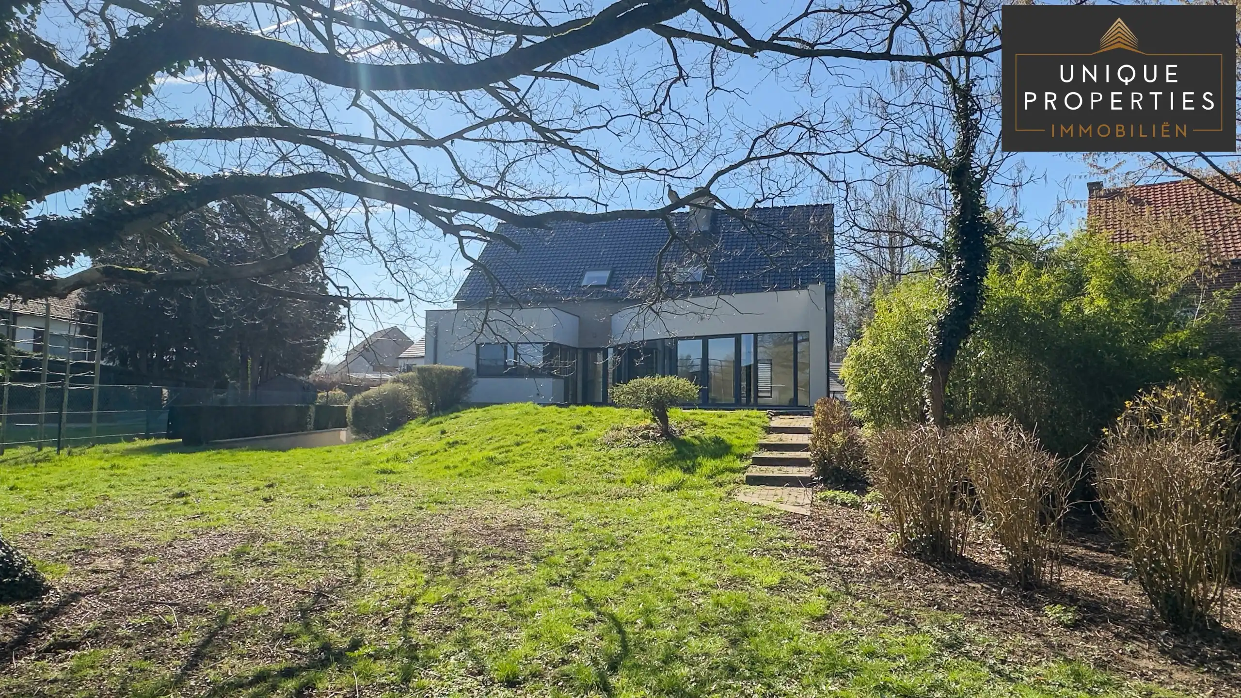 Villa te koop foto 38