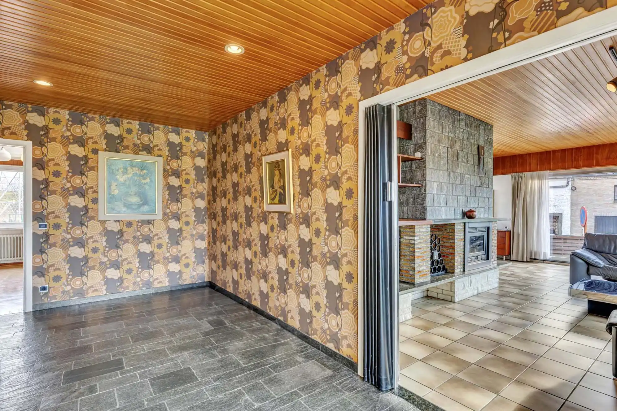 Bungalow met garage en tuintje op strategische ligging foto 4