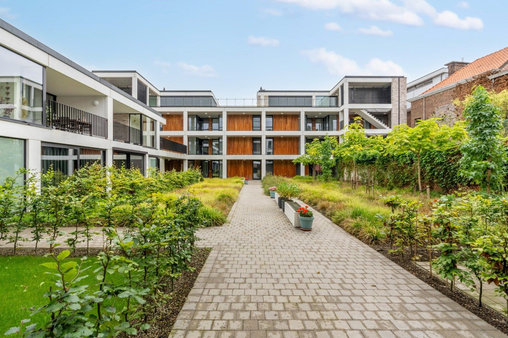 Ruim Appartement (121,65 m²) op de eerste verdieping met 3 slaapkamers en prachtig zuid gericht terras in residentie het Gruunhof foto 6