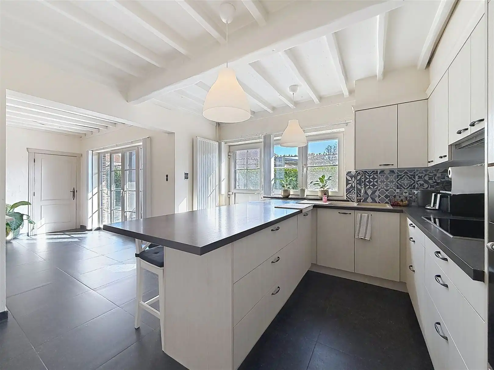 Ruime open bebouwing, 4 slpks, bureau, 14a 01ca foto 41